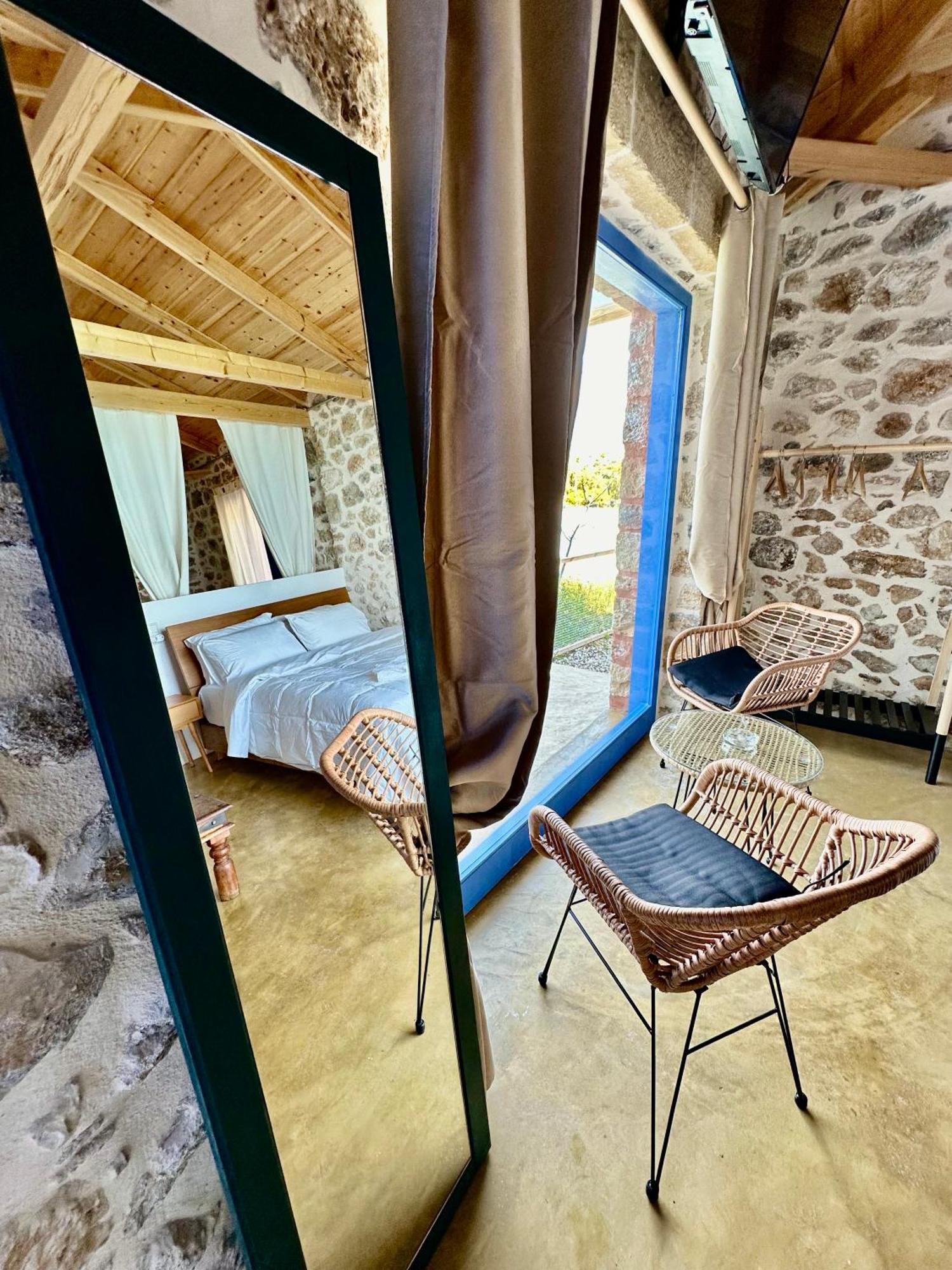 Rocksecret Edge Apartment Kalamata Exterior photo