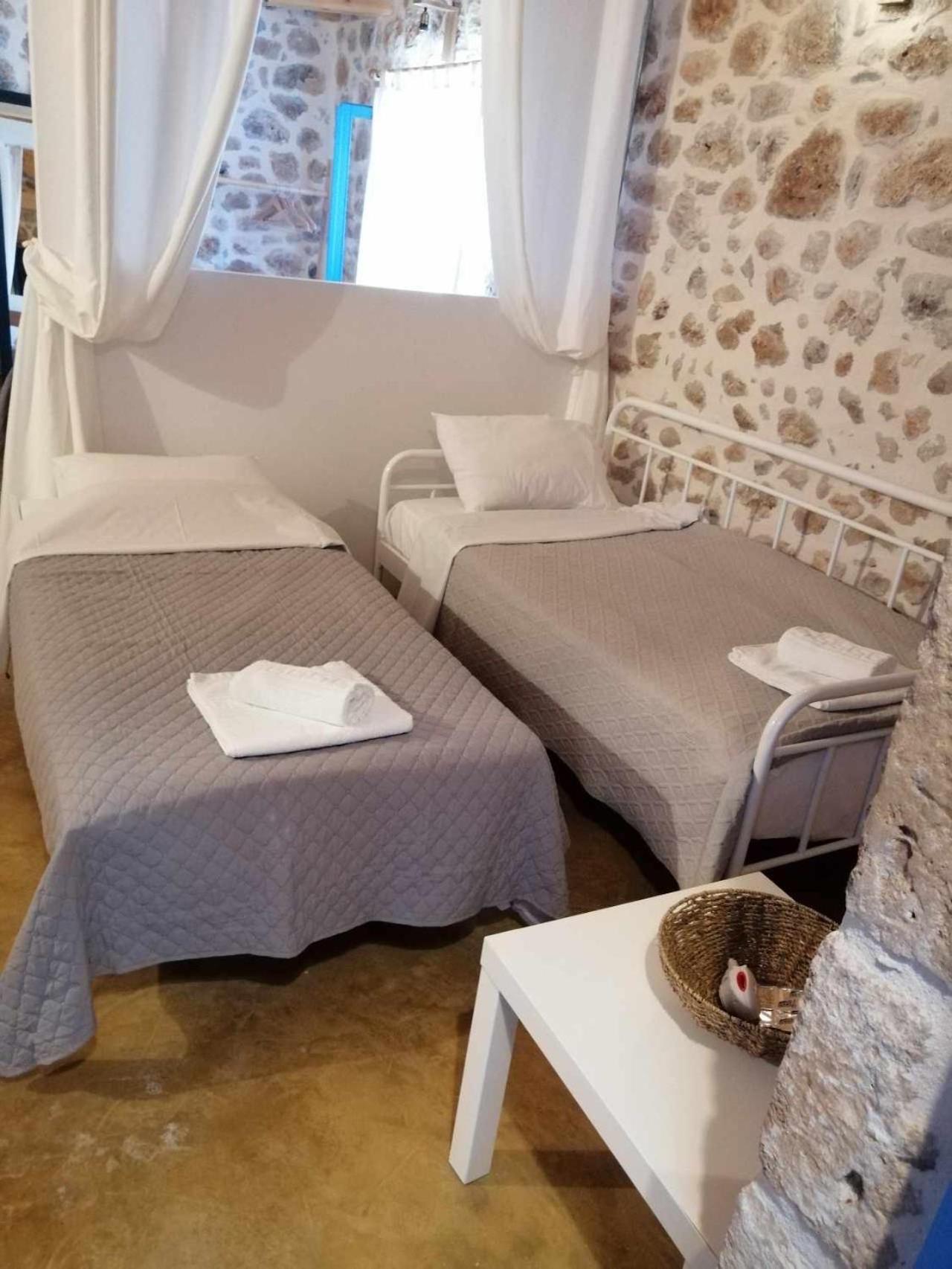 Rocksecret Edge Apartment Kalamata Exterior photo